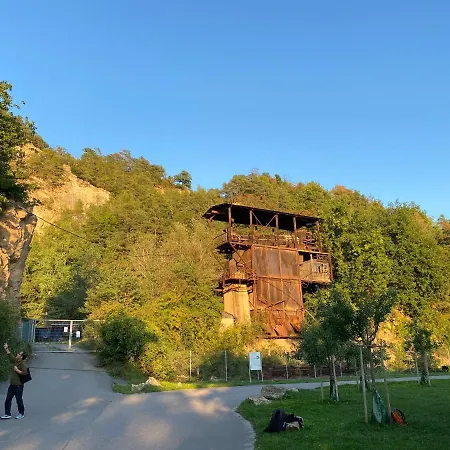 Pantone Ultra Apartmán Dossenheim