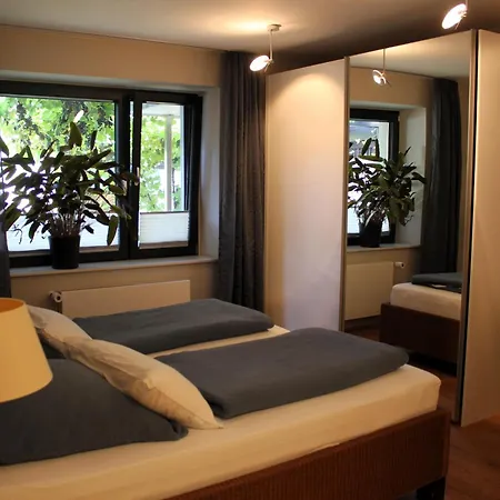 Pantone Ultra Apartmán