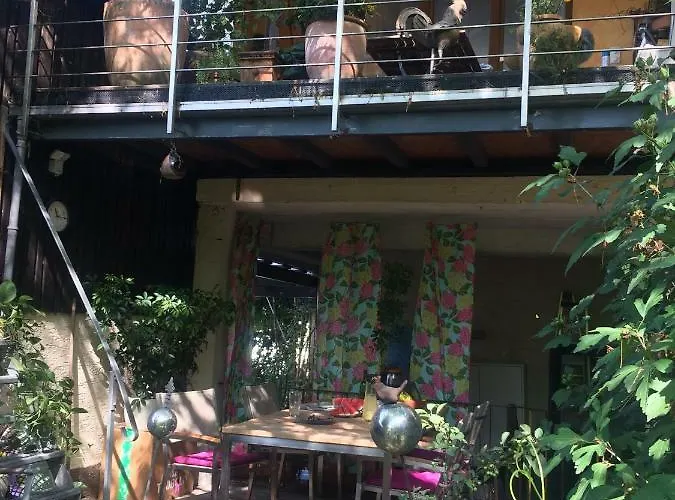 Pantone Ultra Appartamento